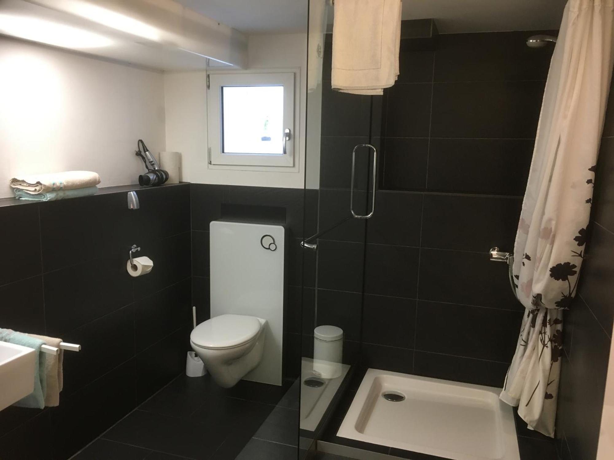 Gaestehaus Sommertal Mit Pool Im Garten, Eigener Parkplatz, 800M Zum Bodensee, 300M Zur Altstadt Meersburg Quarto foto